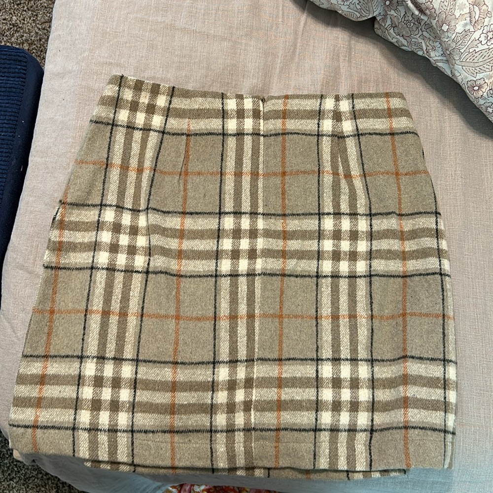 Plaid skirt - Picture 2 of 5